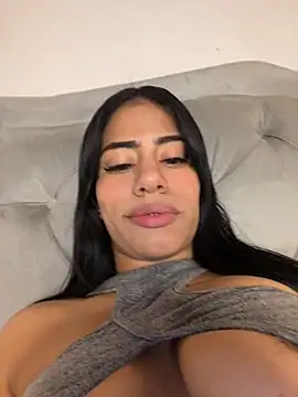 Catalinajones2 online show from October 8, 2025, 2:58 pm