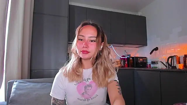 baobei03 online show from September 27, 2025, 7:24 am