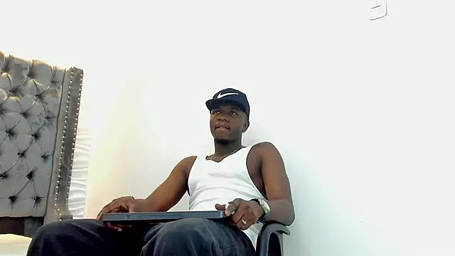 Snapshot of DOUGLAS_099 chatting on September 20, 2025, 1:01 pm DOUGLAS 099 online show from September 20, 2025, 1:01 pm