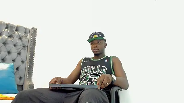 Snapshot of DOUGLAS_099 chatting on September 25, 2025, 1:04 pm DOUGLAS 099 online show from September 25, 2025, 1:04 pm