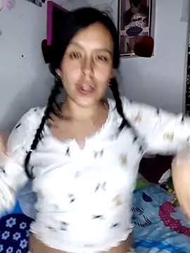 Queen Ashly online show from June 5, 2026, 2:29 am