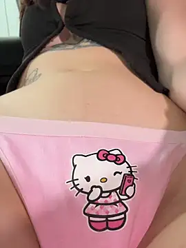 Snapshot of SMELLSEX chatting on May 11, 2026, 2:45 pm SMELLSEX online show from May 11, 2026, 2:45 pm