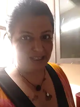 Snapshot of Jann_Riya333 chatting on September 22, 2025, 2:24 am Jann Riya333 online show from September 22, 2025, 2:24 am