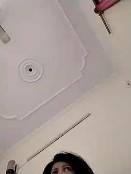 Snapshot of Jann_Riya333 chatting on November 7, 2025, 6:13 am Jann Riya333 online show from November 7, 2025, 6:13 am