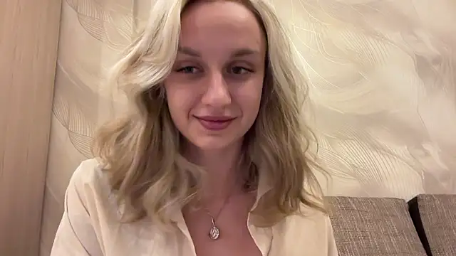 Snapshot of AdeleEverhart chatting on November 29, 2025, 6:11 pm AdeleEverhart online show from November 29, 2025, 6:11 pm