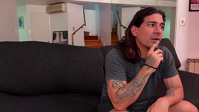 lenruy online show from January 19, 2026, 1:09 am