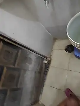 Snapshot of vers_negi9 chatting on October 13, 2025, 8:31 pm vers negi9 online show from October 13, 2025, 8:31 pm