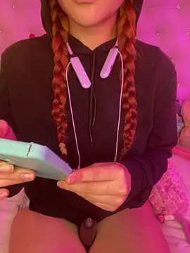 Ashly cutee online show from February 3, 2026, 10:15 pm