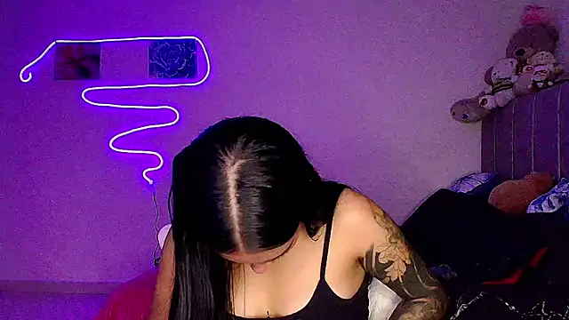 mia yireth online show from April 3, 2026, 12:08 am