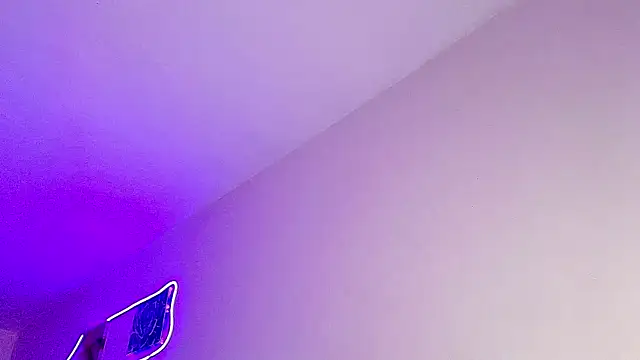 Snapshot of mia_yireth chatting on June 9, 2026, 2:23 am mia yireth online show from June 9, 2026, 2:23 am