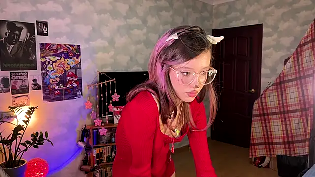 darling darinka online show from December 15, 2025, 3:33 am