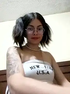 Kylie Rivers online show from September 28, 2025, 12:49 am