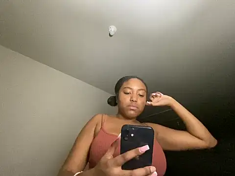 princesslivv online show from September 22, 2025, 9:55 am