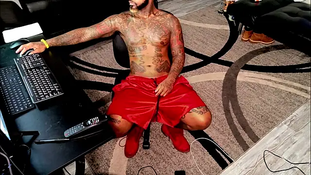 SLANGONDEMHOES online show from October 7, 2025, 10:18 pm