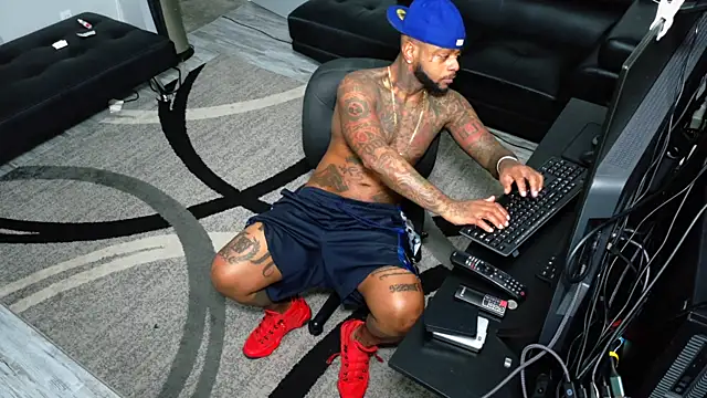 SLANGONDEMHOES online show from January 14, 2026, 2:06 am