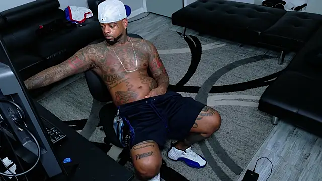 SLANGONDEMHOES online show from March 28, 2026, 7:57 pm