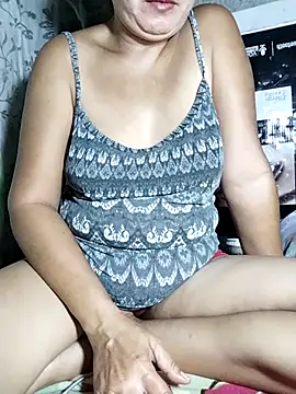 sweet candiceee online show from September 17, 2025, 4:52 pm