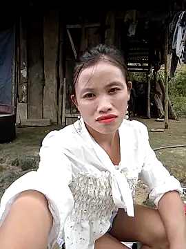 rubi bae online show from October 28, 2025, 3:32 am