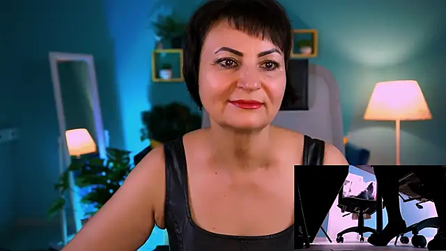 HelenBeler online show from December 22, 2025, 8:22 am