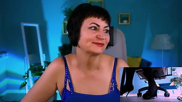 HelenBeler online show from December 23, 2025, 5:38 am