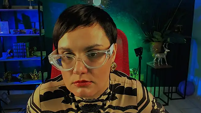 LauraDavidsons online show from December 5, 2025, 4:47 pm