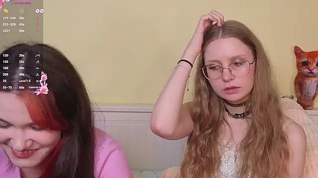 MauraSpurrier online show from September 21, 2025, 7:04 pm