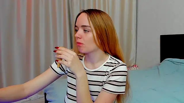 JanetShy online show from September 23, 2025, 7:00 am