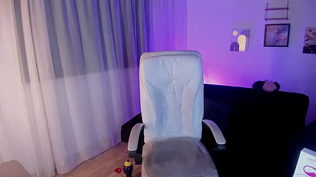 Angeel of lust online show from October 9, 2025, 4:32 am