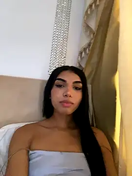 VeronicaSaenzx online show from November 25, 2025, 8:42 pm