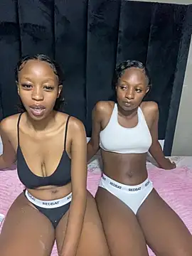 SexyPetitex25 online show from January 5, 2026, 6:55 pm