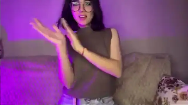 TAG MIGGI online show from October 1, 2025, 9:10 pm