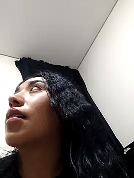 AmberGold- online show from March 31, 2026, 11:38 pm