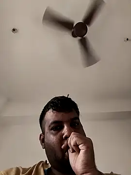 vinay smalldick online show from April 11, 2026, 2:27 am