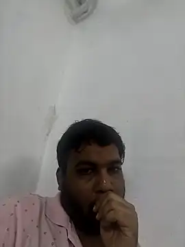 vinay smalldick online show from July 2, 2026, 3:51 pm