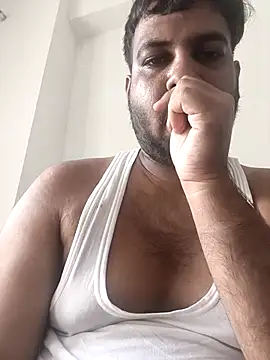 vinay smalldick online show from July 21, 2026, 4:59 am