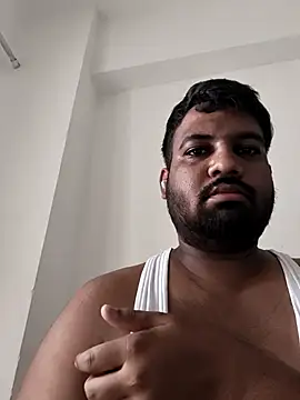 vinay smalldick online show from July 24, 2026, 4:21 am