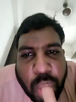 vinay smalldick online show from July 25, 2026, 3:42 pm