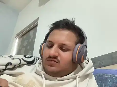 chiikuloveu online show from February 14, 2026, 5:59 am