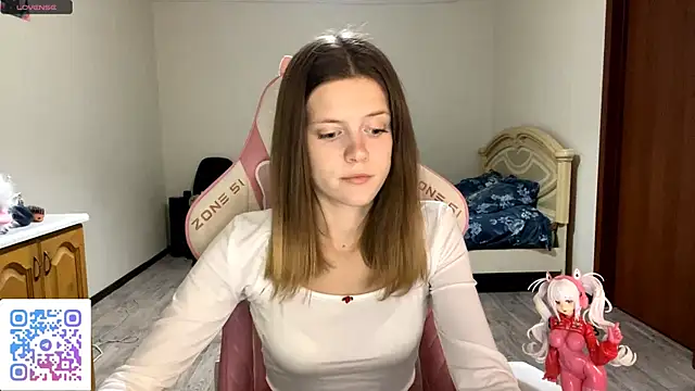 Snapshot of VibeQueenLucy chatting on September 23, 2025, 3:37 pm VibeQueenLucy online show from September 23, 2025, 3:37 pm