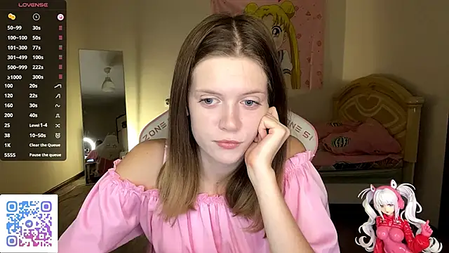 Snapshot of VibeQueenLucy chatting on October 10, 2025, 2:27 pm VibeQueenLucy online show from October 10, 2025, 2:27 pm