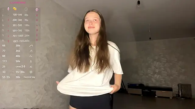 CharlynDini online show from September 12, 2025, 3:34 pm