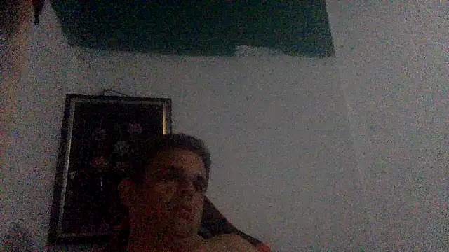 Snapshot of Katracho6969 chatting on April 7, 2026, 12:44 am Katracho6969 online show from April 7, 2026, 12:44 am
