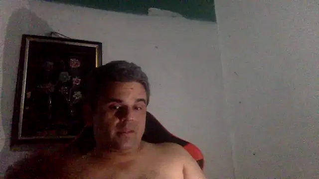 Snapshot of Katracho6969 chatting on April 15, 2026, 5:47 am Katracho6969 online show from April 15, 2026, 5:47 am