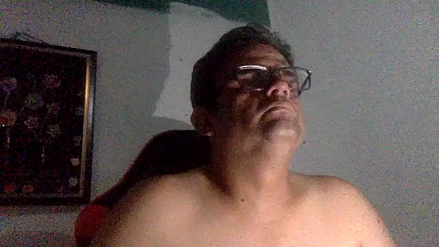 Snapshot of Katracho6969 chatting on April 29, 2026, 2:15 am Katracho6969 online show from April 29, 2026, 2:15 am