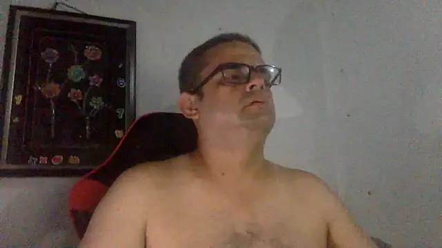 Snapshot of Katracho6969 chatting on May 29, 2026, 12:19 am Katracho6969 online show from May 29, 2026, 12:19 am