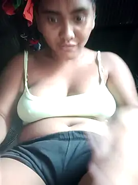 Snapshot of Lucy-Ferr chatting on October 14, 2025, 3:13 pm Lucy-Ferr online show from October 14, 2025, 3:13 pm