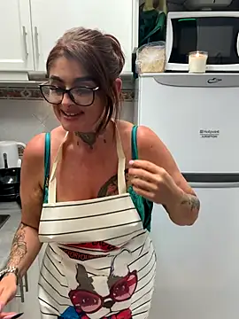 IrishmilfAnna online show from September 25, 2025, 8:34 pm