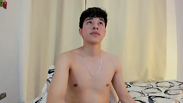 Snapshot of mrhot_night chatting on November 13, 2025, 1:04 am mrhot night online show from November 13, 2025, 1:04 am