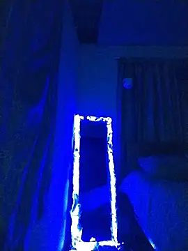 Snapshot of Ella_rr chatting on November 14, 2025, 3:16 am Ella rr online show from November 14, 2025, 3:16 am