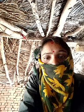 Snapshot of Priyanka_thakurr chatting on December 3, 2025, 7:16 am Priyanka thakurr online show from December 3, 2025, 7:16 am